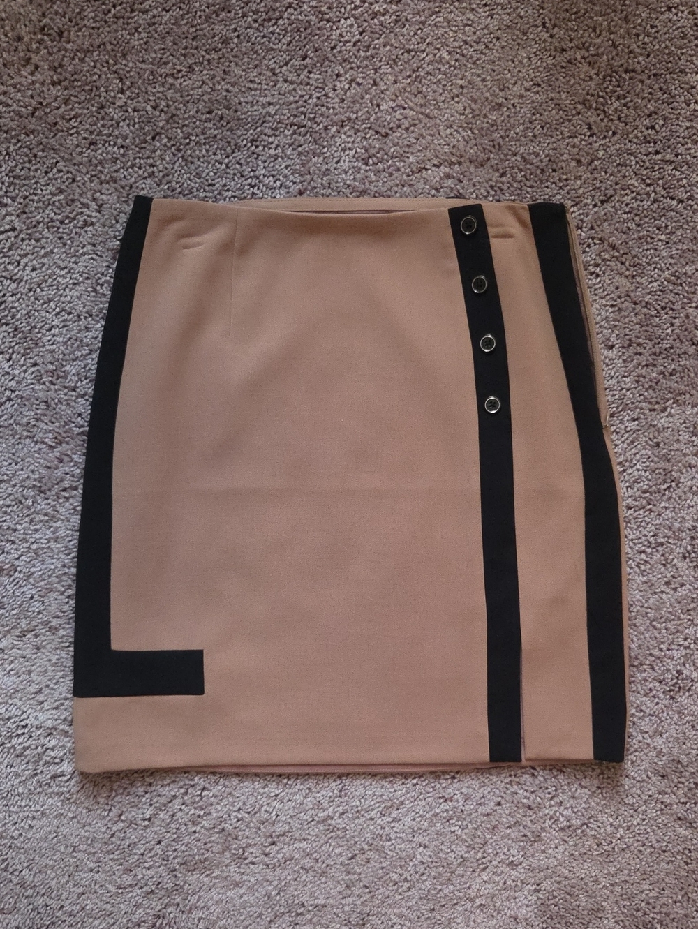 WHBM Colorblock Skirt Sz 4 Tan & Black